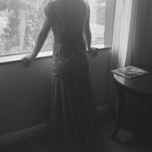 Red elegant dress/open back/leg slit